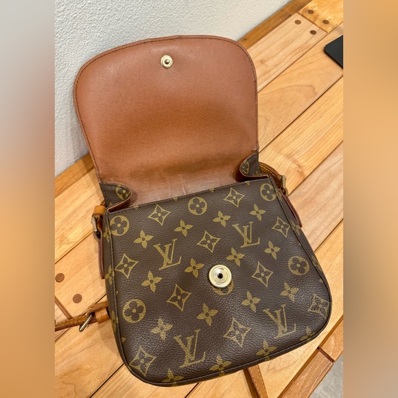 Louis Vuitton Vintage St Cloud PM in Monogram Crossbody Bag - Picture 15 of 16